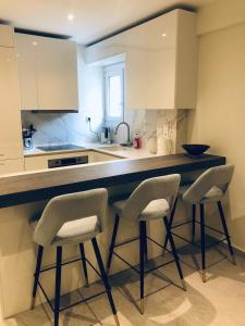 SeaRenity Glyfada Ctr, 1BR, Renovated, near beach