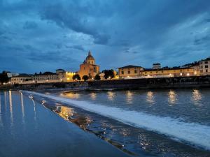 New Residence on Lungarno Soderini near Ponte Vecchio