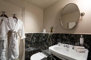 Hotels Hotel & SPA Napoleon : photos des chambres