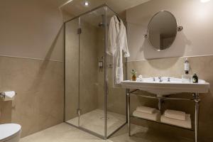 Hotels Hotel & SPA Napoleon : photos des chambres