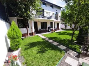 Rio rooms - Cireşul