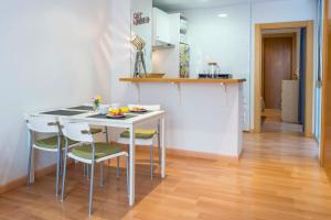 Housing Plaza de la Merced by SharingCo