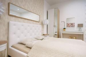 Stylish Apartment at Parliament