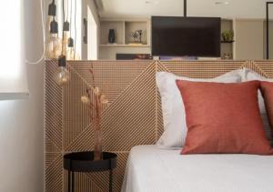 Charming Studio - GRU 2001