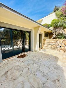 Villas Villa atypique - Vue mer et piscine chauffee : photos des chambres