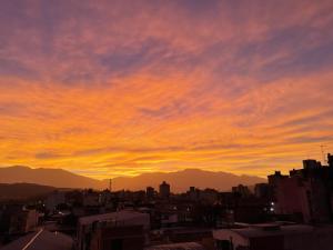 Departamento céntrico con estacionamiento gratis