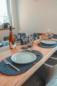 Ferienwohnung Steinablick mit großem Balkon & Garage