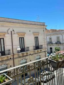 VersOrtigia Home Beautiful Apartment