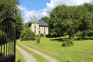 Maisons d'hotes LA MAISON D'EULALIE : photos des chambres