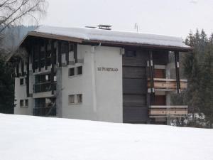 Appartement cosy, proche des pistes, stationnement, balcon, TV, et équipement cuisine complet - FR-1-623-167