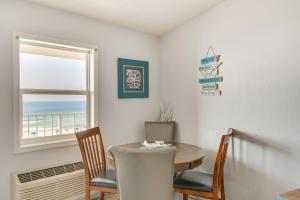 Orange Beach Condo with Pool Access and Gulf Views!