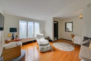 Garden Oasis Freeport Getaway Less Than 7 Mi to Long Beach - East Meadow