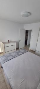 ELIAS LUXURY HOME