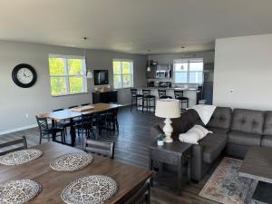 Apartment with Lake View room in Luckys Lodge