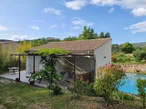 obrázek - Gîte Hanna en Luberon - Le Boisset de St Martin de Castillon