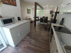 Riverside Guesthouse