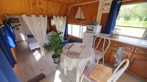 Bateaux-hotels Peniche sur un lac : photos des chambres