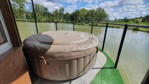 Bateaux-hotels Peniche sur un lac : photos des chambres