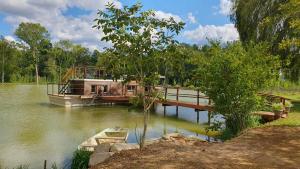 Bateaux-hotels Peniche sur un lac : photos des chambres