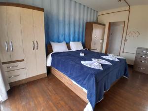 Casa Topázio no Container dos Cristais