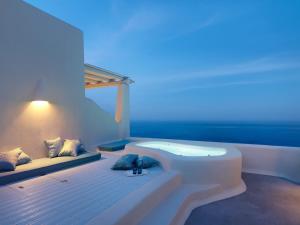 Suite with Private Outdoor Hot Tub and Terrace