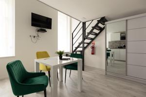 Glam Castle Apartments