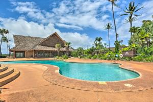 Oceanfront Maunaloa Condo, Steps to Pool and Beach!