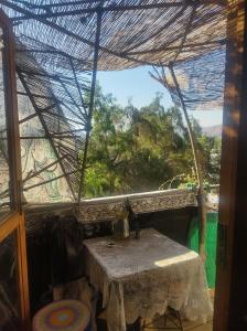 PEQUEÑOVALPO hillside homestay