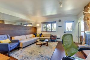 Winter Park Condo with Private Balcony Near Skiing!