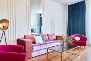 Elegant Lux Apartment in central square