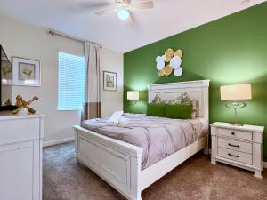 Beautiful 8 Bed Home in Champions Gate-303OC