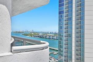 SeaDuced By Miami Skyline And Bay Views!