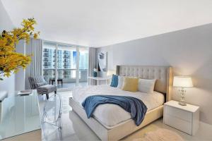 SeaDuced By Miami Skyline And Bay Views!