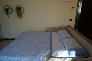 giardino privato - comodo per Malpensa e Milano - con parcheggio