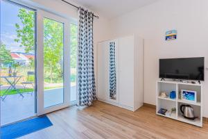 New 4 star Room M&A in town Cres 