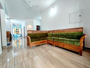 Abode Homestay Alleppey - Private 7BR Coastal Villa near Omanapuzha Beach