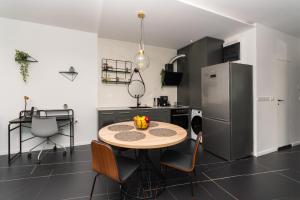 Arena MALL Galleria View and Securities Parking2