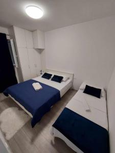 Apartments with parking space Kraj, Pasman - 335