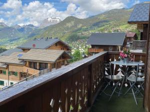 Charmant appartement 2 chambres avec parking à Châtel, à 200m du centre - FR-1-693-35