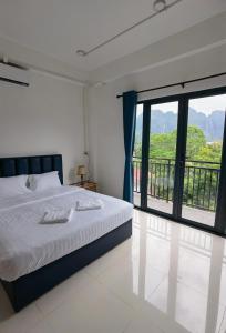 ChanthaSouk Vang Vieng Entire Villa