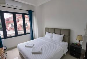 ChanthaSouk Vang Vieng Entire Villa