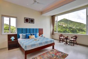 StayVistas Tryst with Valleys - Hill-View Villa with Private Pool, Jacuzzi & Games Room