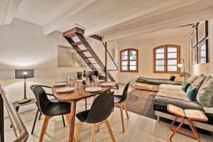 La Bulle - Parking Gratuit en souterrain - 2 mins du Palais des Papes - CLIM AC - Wifi - 3-star hotels in Avignon