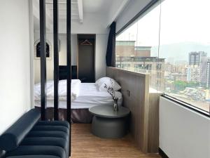 Phòng Deluxe Giường Đôi Nhìn Ra Tháp Đài Bắc 101 (Deluxe Double Room with Taipei 101 View)