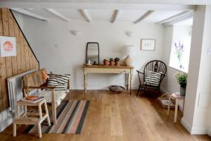 Spring Cottage,Gorgeous and Hi-spec