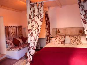 Artists Residence 2 bed, 1 bath