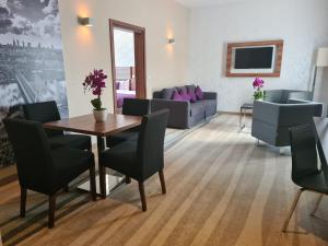 Suite room in Warsaw Plaza Hotel