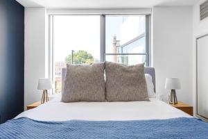 Central Square studio w gym wd nr red line BOS-881