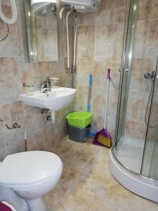Pamporovo, Ski-In Ski-Out, Family Apartment, Lift Access