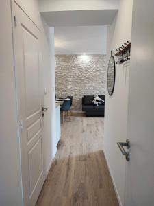 Appartements Le Studio Orchidee : photos des chambres